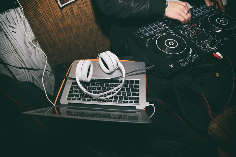 DJ Mixology